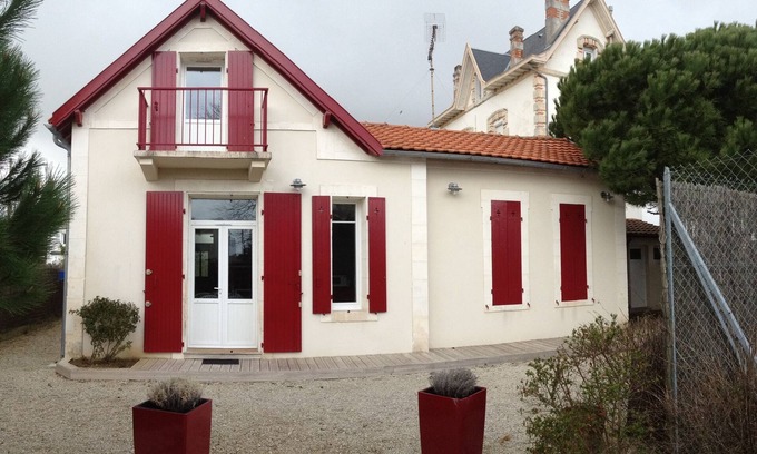 Pontaillac House | Royan: Renovated Villa with Oceanfront Views & Pool