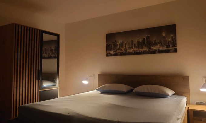 Molunat Apartment | Villa Peragić - Triple Room with Balcony and Private External Bathroom
