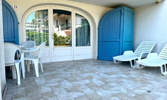 Lignano Riviera House | Coastal Getaway: Villa Perla by the Sea with Ocean Views
