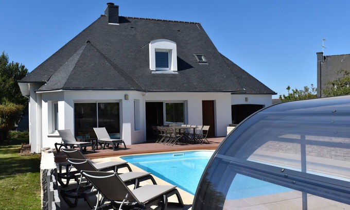 Belz House | Discover Villa Petit Port Niscop: Oceanfront Retreat with Pool