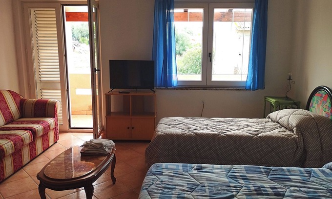Siliqua Bed & Breakfast | Villa Petrarca, a cozy B&B nestled in the tranquility of South Sardinia.