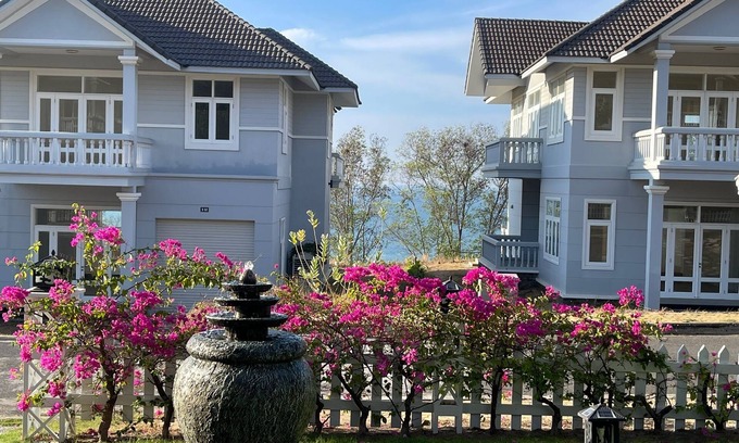 Phu Hai Beach Villa | Oceanfront Villa Phan Thiet: Family-Friendly Sea Views