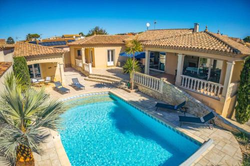 Pinet Villa | Villa Picpoul by Villa Plus