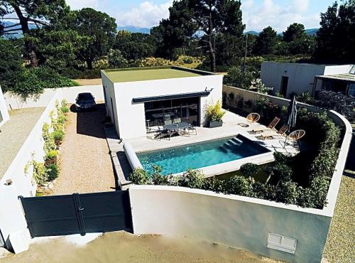 Lecci Villa | Villa with Pool, Steps from the Beach Near Porto Vecchio