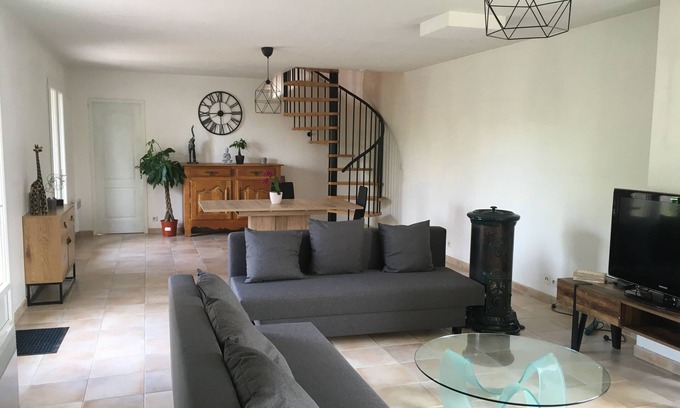 Cavillargues Villa | Family-Friendly Villa with Private Pool & Spa Retreat