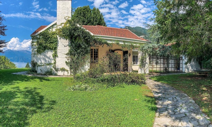 Lierna Villa | Villa "Pitti": Serene Retreat by Lake Como with Pool & Garden