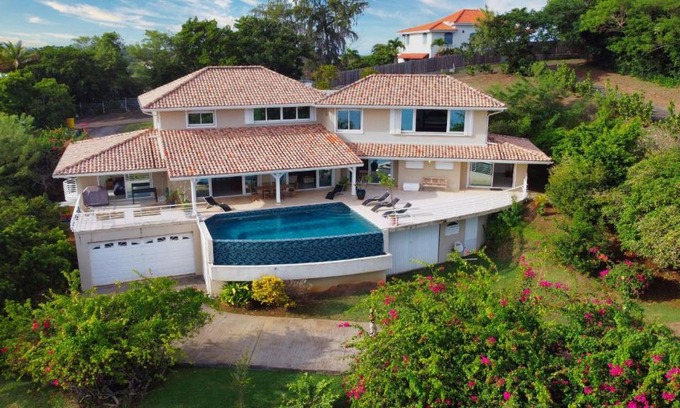 Le Vauclin Villa | Relaxing Villa Pointe du Cap Est with Ocean View & Pool