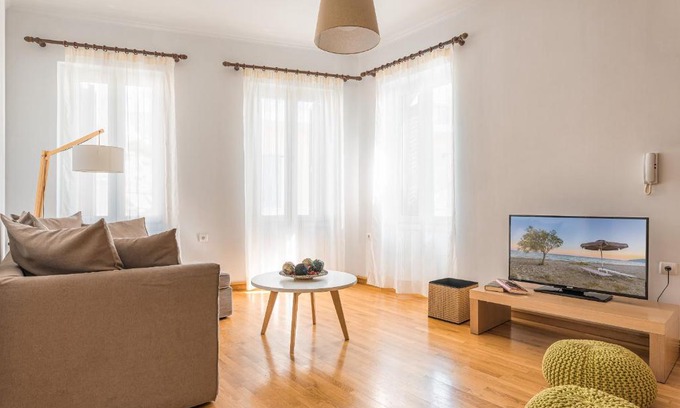 Pythagorion Villa | Oceanfront Villa Porto - Naftilos Residences, 4-Star Retreat