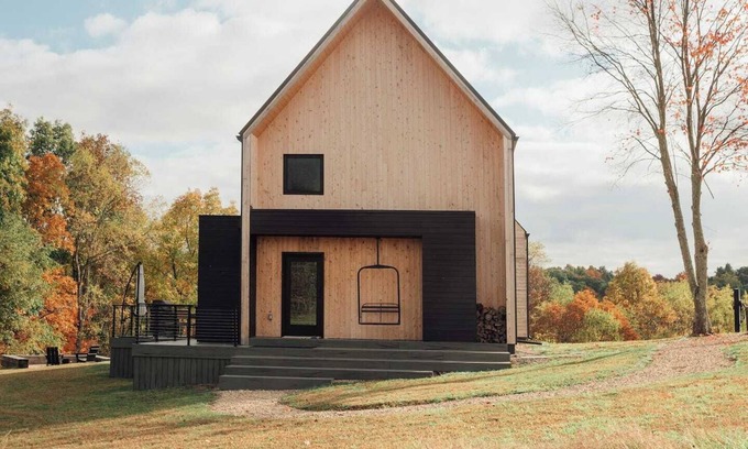 Logan Villa | Villa Prairie at Hugga In the Hills: Family Retreat Awaits