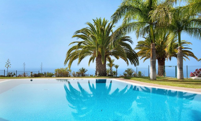 Playa de Santiago Villa | Discover Villa "Pueblo Don Thomas" with Pool & Mountain View