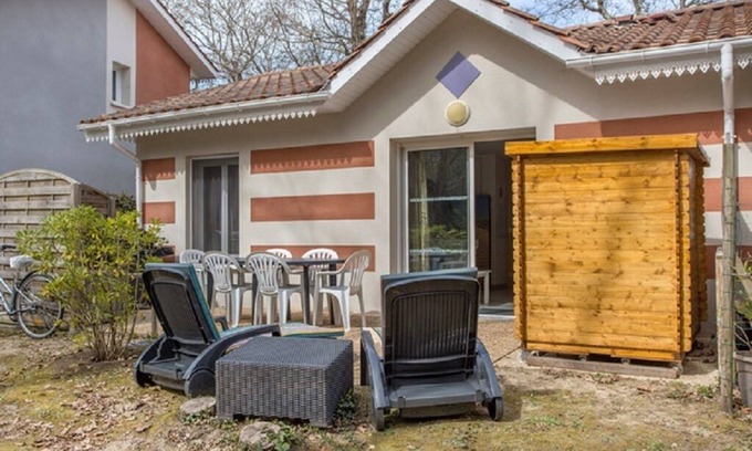 Soulac-sur-Mer Villa | Villa Quentoriane - Soulac sur Mer with Oceanfront Pool