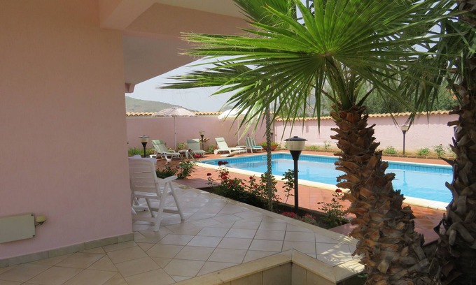 Castellammare del Golfo Villa | Villa Rosada: Oceanfront Haven with Private Pool & Breakfast