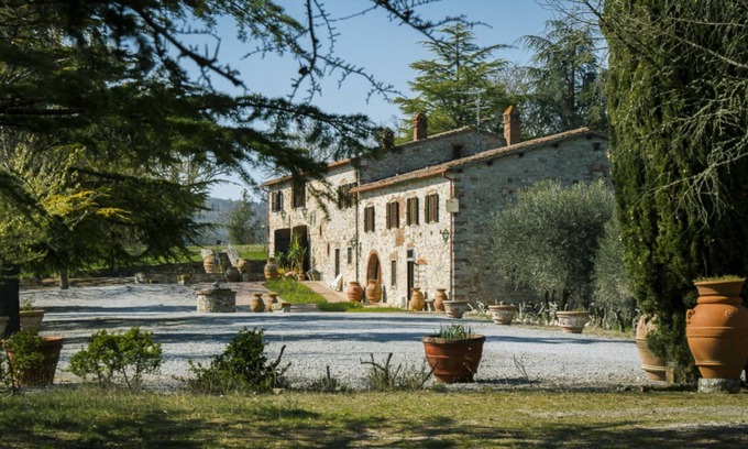 Gaiole in Chianti Villa | Villa Radda: Idyllic Retreat with Pool in Chianti