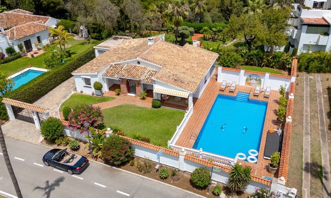 Marbella Villa | Villa 'Real' with Private Pool, Wi-Fi and Air Conditioning