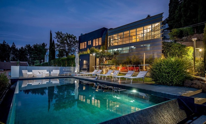Alcamo Villa | Relax at Villa Night and Day with Pool & Spa Amenities