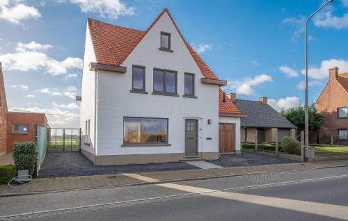 Handzame Villa | Villa Veldzicht: Child-Friendly Retreat with 9.1 Rating