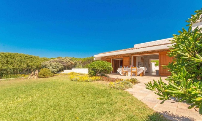 Portobello House | Villa Relax la Petite - Serene Garden & Ocean Views Await