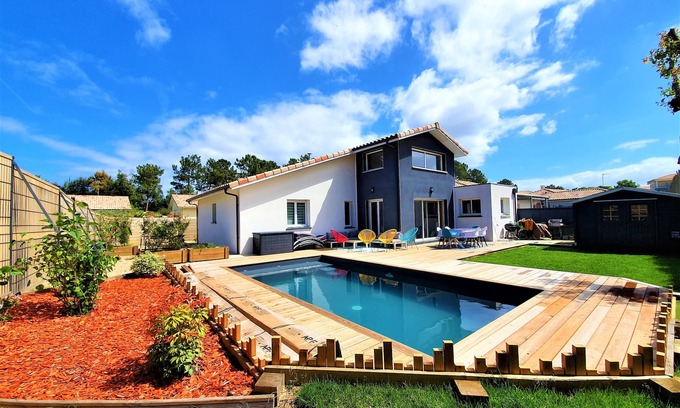 Labenne Villa | Cozy Villa Rental Just 3km from the Oceanfront Escape