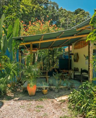 Itacare Hotel | Discover Villa Residencial Encantos Da Mata: Pet-Friendly Retreat