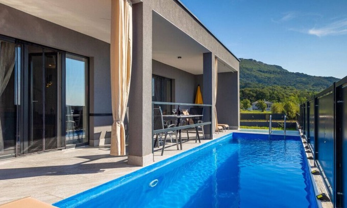 Sveti Martin Villa | Villa Rhapsody by Villas Guide