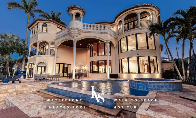 Delray Beach Shores House | Elegant Villa Rhodes: Waterfront Beach Estate with Pool