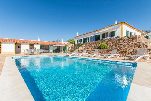 Tunes Villa | Beachfront Getaway at Villa Rita with Ocean Views