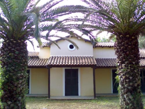 Sfakera Apartment | Villa Rododafni: Guest Rated 9/10, Pet Friendly Escape