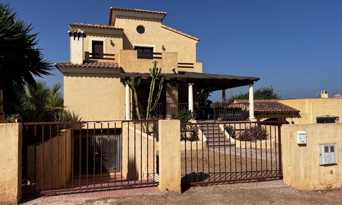 Cunas House | Romantic Villa with Private Pool and Covered Terrace