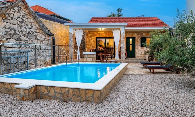 Siroke House | Villa Romantic Oasis (V4522-K1) - Primosten