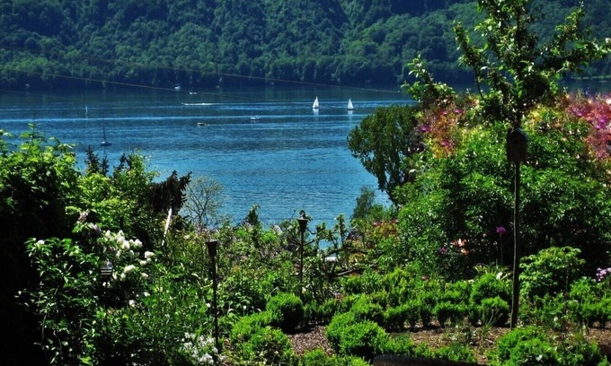 Sipplingen Apartment | Villa Romantica: Breathtaking Lake Constance Views Await