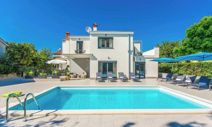 Spadici Villa | Villa Romi: Four Bedroom Retreat with Private Pool & Spa