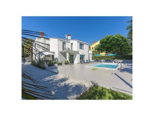 Spadici Villa | Villa Romi M: Guest Rated 10/10 with Pool & Family Amenities