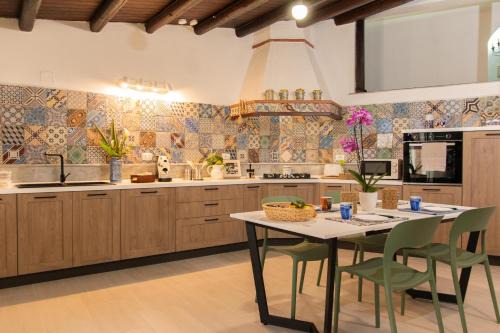Trabia Villa | Villa Rosetta: Pet-Friendly Retreat with Ocean Views