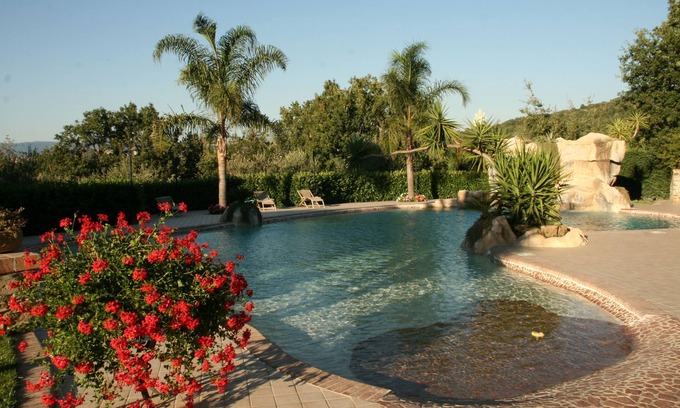 Laureana Cilento Apartment | Relax at Villa-Rosi Studio with Pool & Family-Friendly Perks