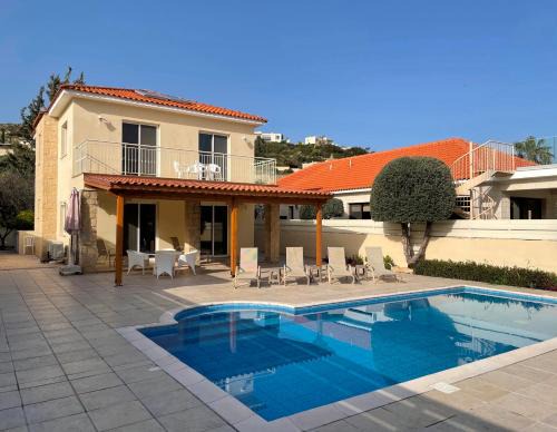 Pissouri Villa | Villa Rossa: Oceanfront Escape with Pool & Top Reviews