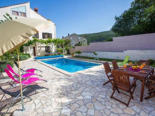 Rozat Apartment | Villa Roza - Studio Apartment with Balcony