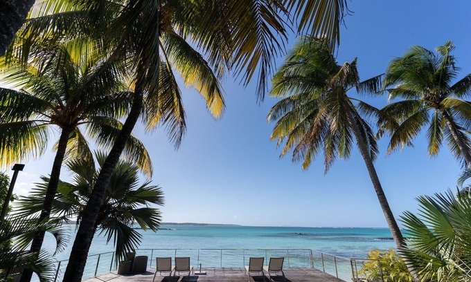 Pereybere Villa | Elegant Oceanfront Retreat at Villa Rubis by Muse Villas