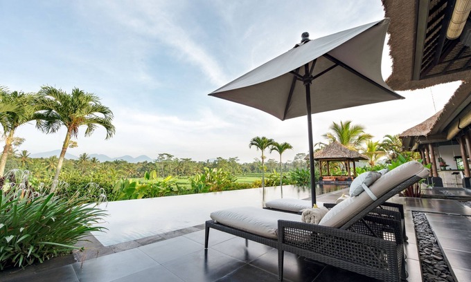 Keliki Villa | Discover Villa Rumah Lotus: Family-Friendly with Pool Access