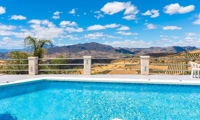 Alora Villa | 10/10 Rated Villa Rural el Mirador Álora with Private Pool