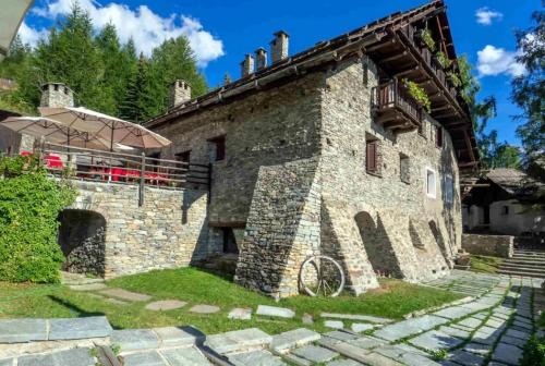 Sestriere Ski Chalet | Villa Rustica in montagna