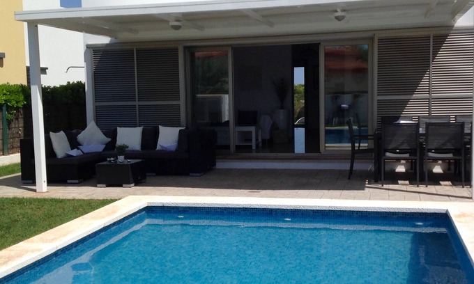 Cala'n Bosch Villa | Villa S. Tome: Family Retreat with Private Pool & Sea Views