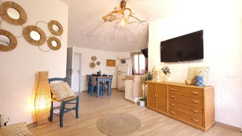 San Teodoro Villa | Villa Sa Mama: Oceanfront Retreat with 9.3/10 Rating