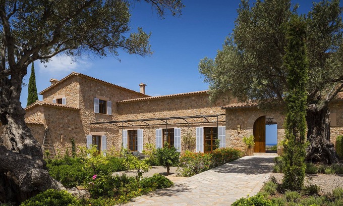 Banyalbufar Villa | Experience Villa Sa Terra Rotja with Pool and Spa Retreat