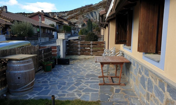 Abena House | Villa Sabiñánigo: Family-Friendly Getaway with Pool & Spa