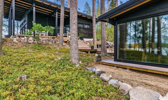Ruokolahti House | Experience Villa Saimaan Joutsenlahti with Lake View & Spa