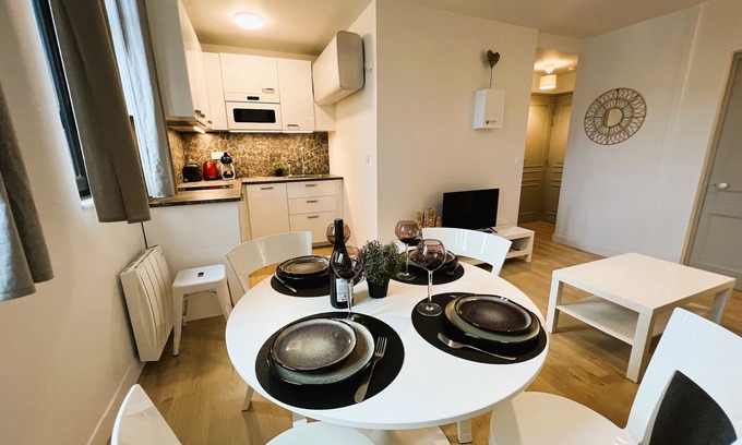 Le Treport Apartment | Discover Villa Saint Jacques: Cozy Appart "La Mer" Retreat