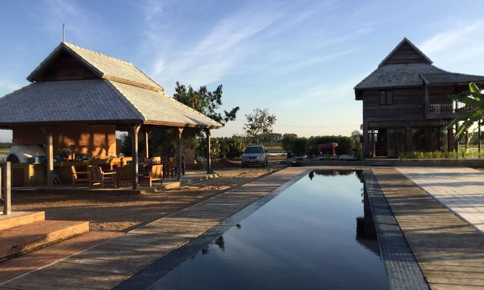 Mueang Kaeo House | Relaxing Villa Sala Sabai with Private Pool & Spa Amenities