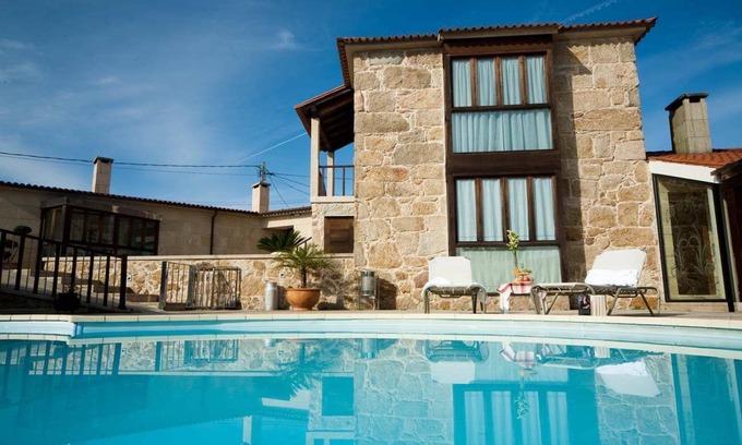 Cambados Villa | Villa Salnés (208), with pool in Cambados