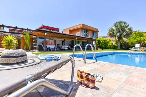 Salobre Villa | Villa Salobre 3: Family-Friendly Stay with Ocean Views