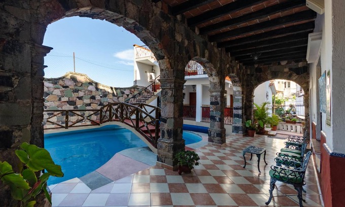 Taxco House | Relax at Villa San Francisco Hotel: Pool, Spa & Breakfast